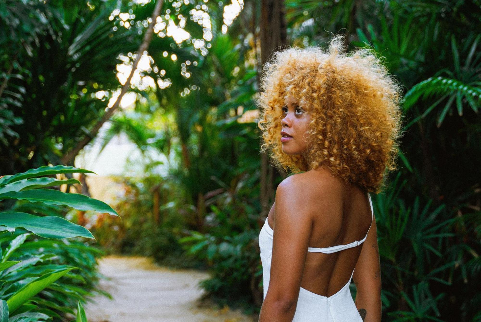 Cafe Jeri Hotel Jijoca de Jericoacoara Exterior photo A woman with a blonde afro